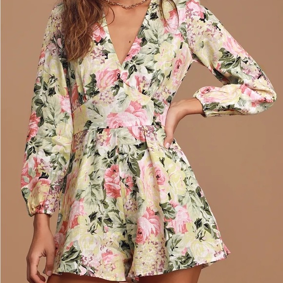 Faithfull Playsuit/Romper Linen Floral - Medium - Picture 5 of 6
